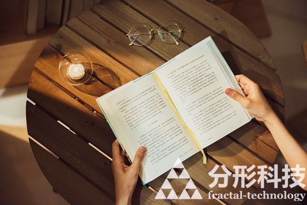 現(xiàn)代化大學(xué)網(wǎng)站建設(shè)：推動教育與技術(shù)的融合
